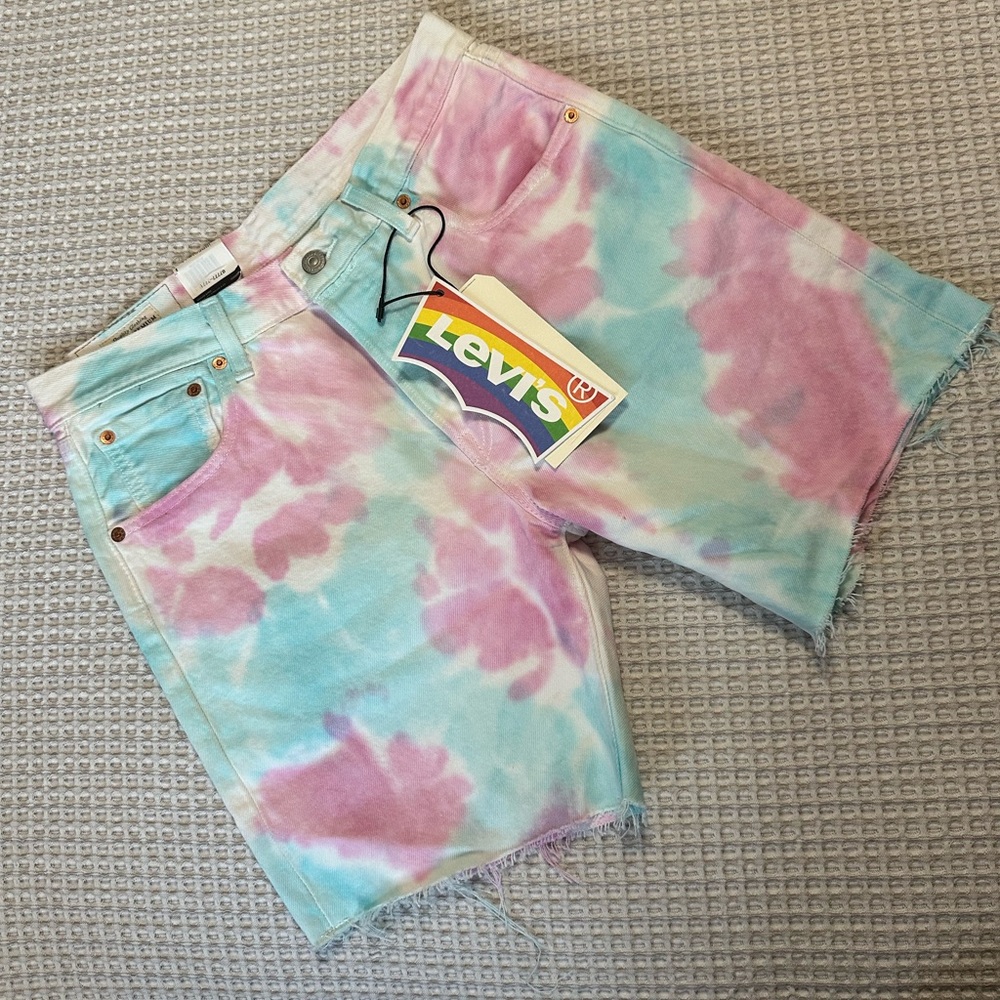 501 Levi’s Tie Dye Shorts